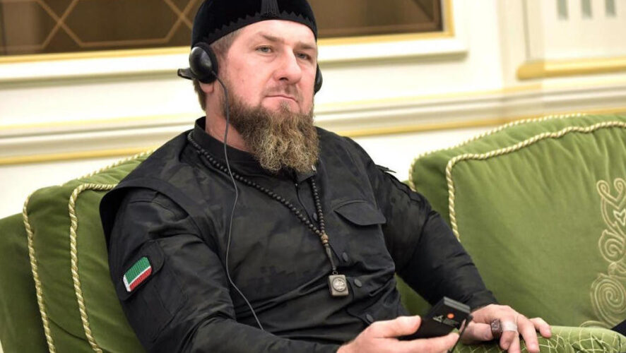 Глава Чечни прокомментировал отход войск из Изюма и Балаклеи.