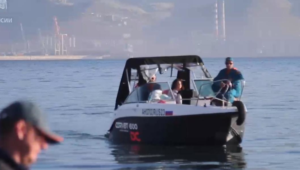 Работы провели специалисты МЧС России.