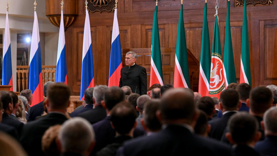 Раис Татарстана отметил важность педагогов и наставников в жизни каждого человека.