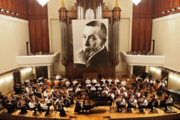 На нем выступят совместно с Государственным академическим симфоническим оркестром Татарстана ведущие пианисты страны.
