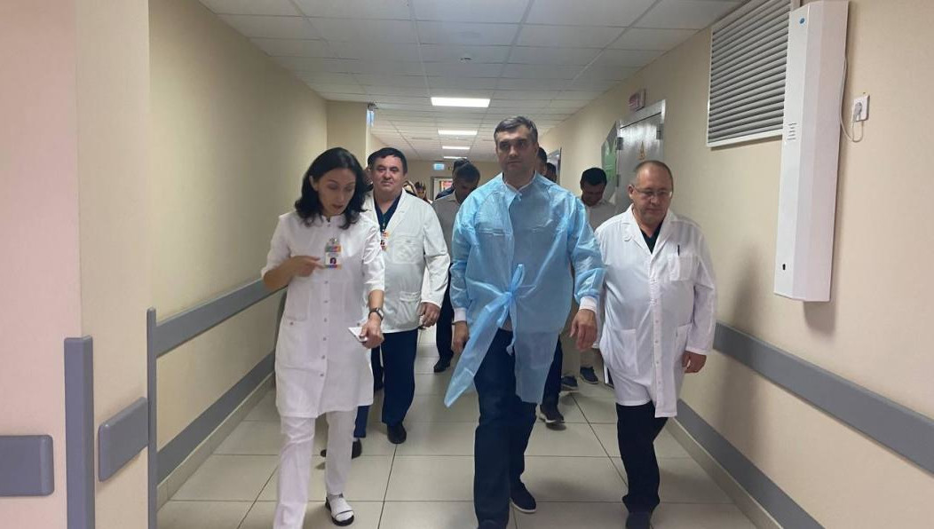 Министр побывал в лечебных учреждениях автограда и Тукаевского района.