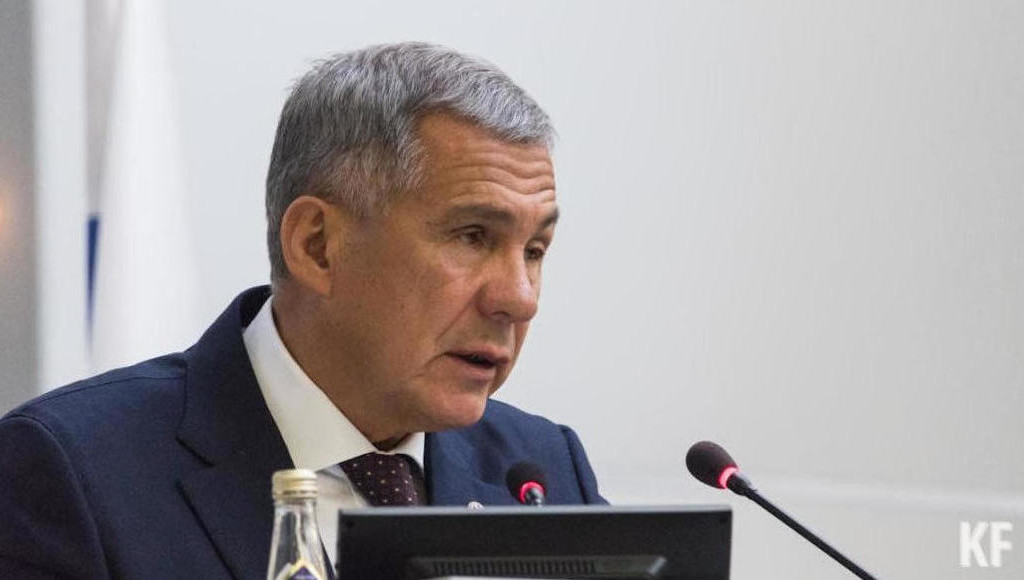 Лидер республики призвал татарстанцев соблюдать меры предосторожности - носить маски и прививаться.