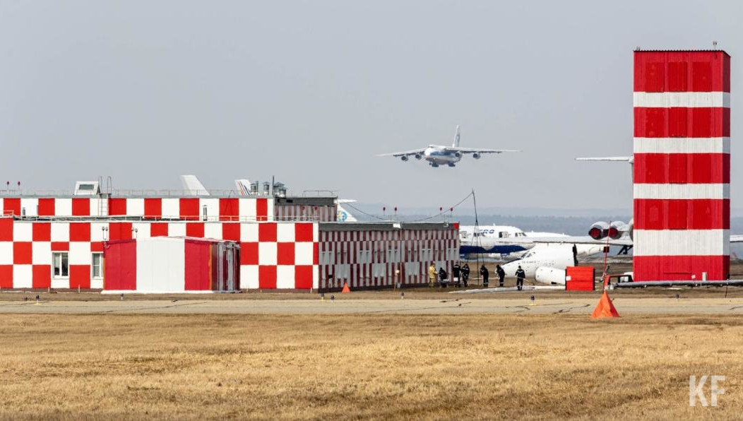 Накопленного запаса комплектующих должно хватить до того