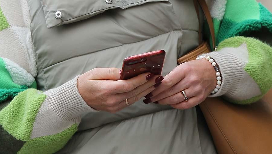 Установка антивирусного ПО способствует защите телефона от вредоносных программ.