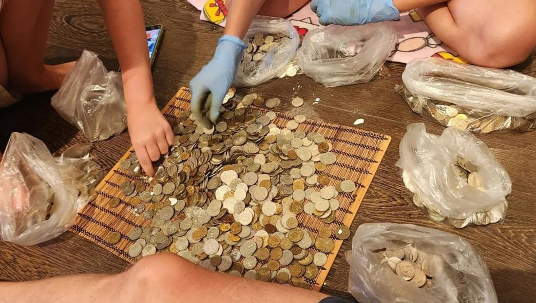 В копилке набралось 40 тысяч монет на 166 килограмм.