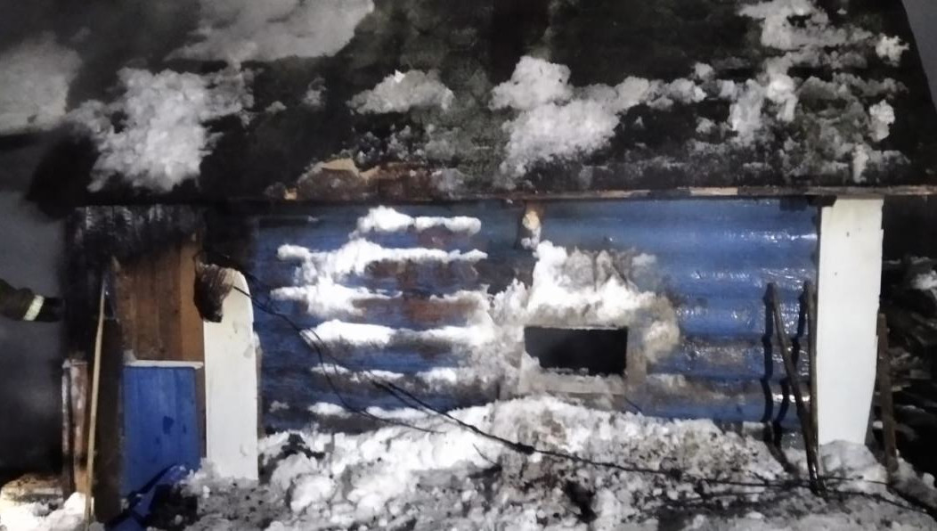 Под угрозой находился дом.