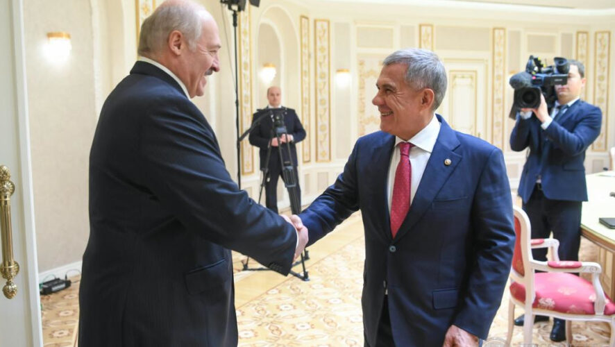 Президент Беларуси планирует расширить нефтяное сотрудничество с Татарстаном.