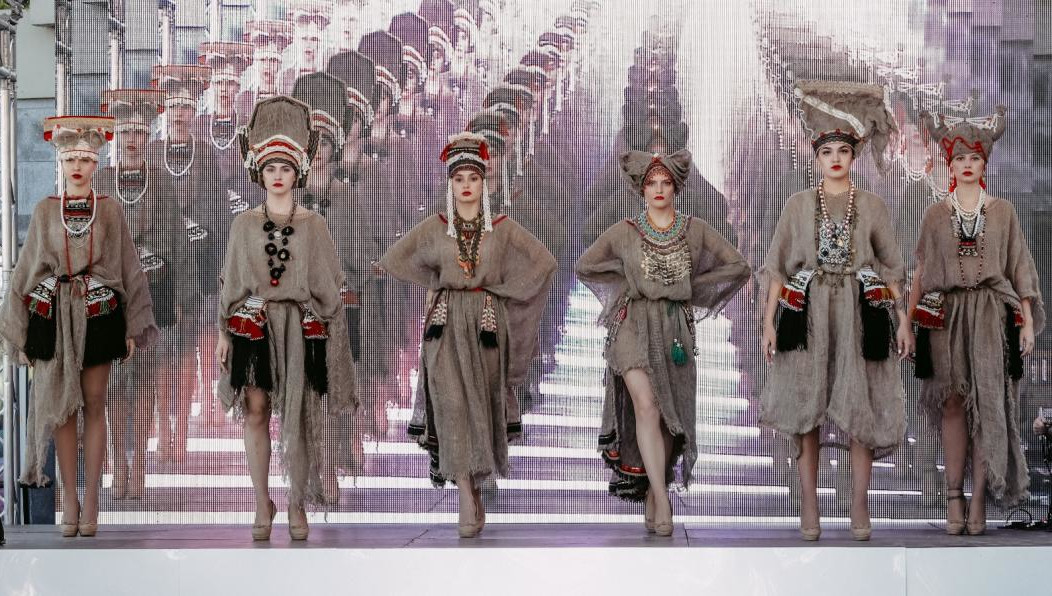 Участие в мероприятии приняли популярные дизайнеры.