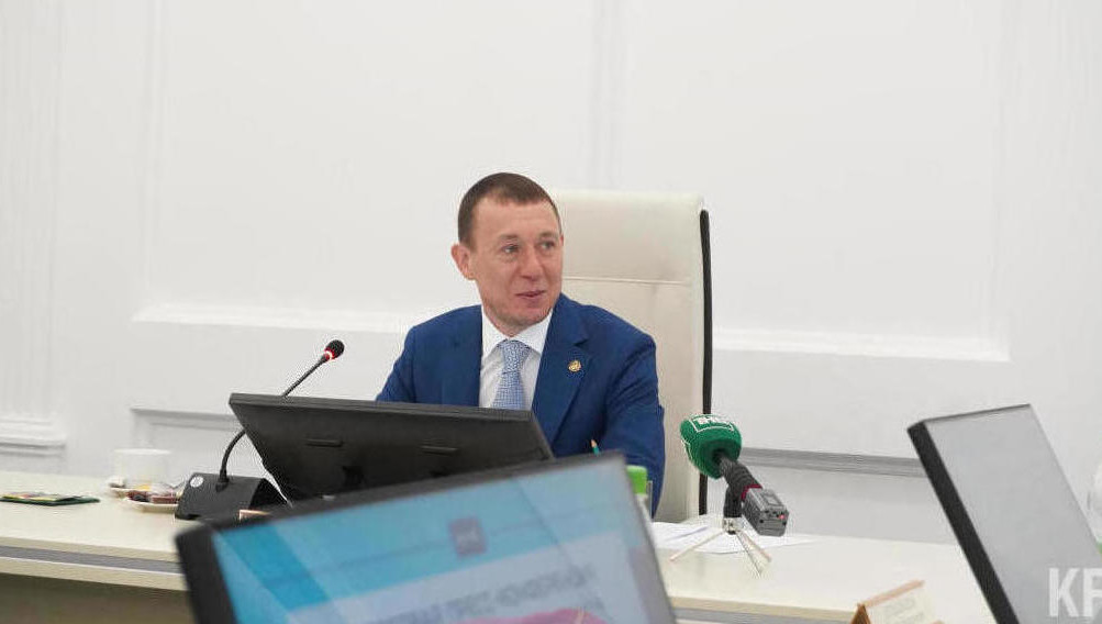 В планах продолжение проекта по строительству двух поликлиник для взрослых и детей и кардинальное изменение системы здравоохранения в столице нефтехимии Татарстана.