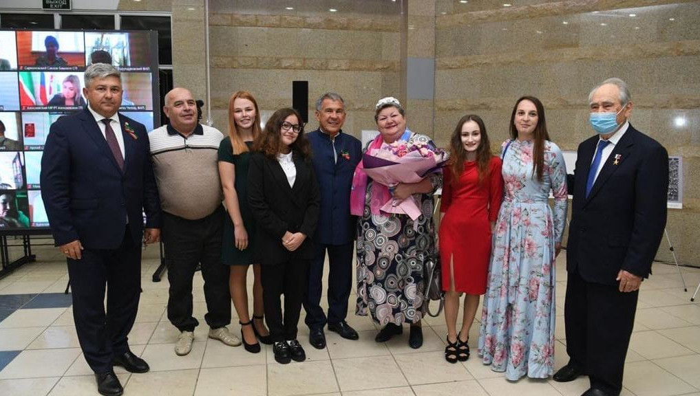 Миннуллины-Латыповы взяли номинацию «Многодетная семья».