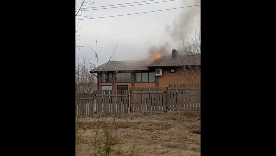 Из заведения эвакуировались семь человек.