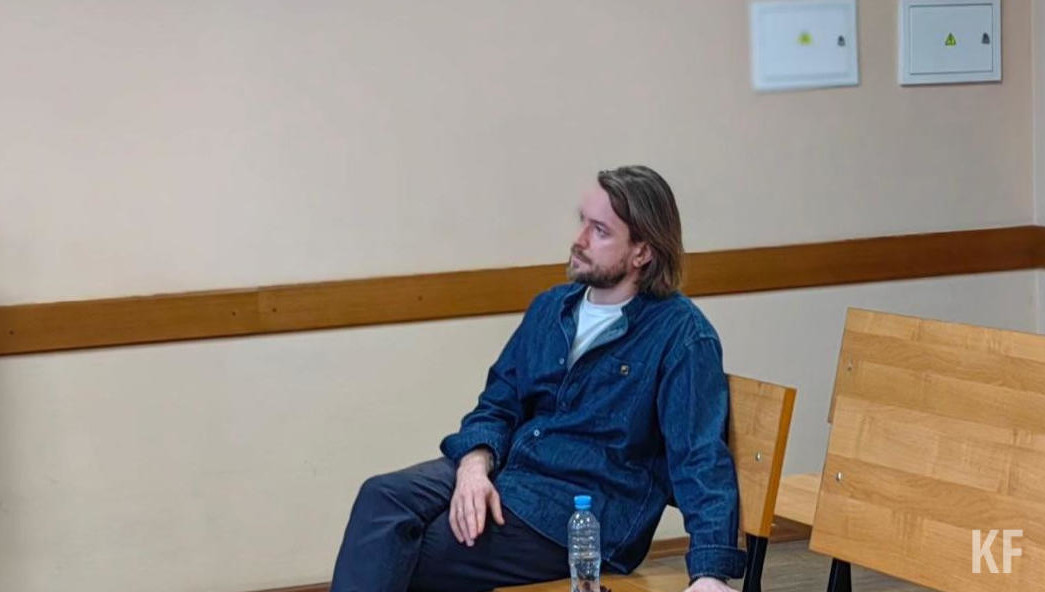 Во время заседания опросили свидетелей.