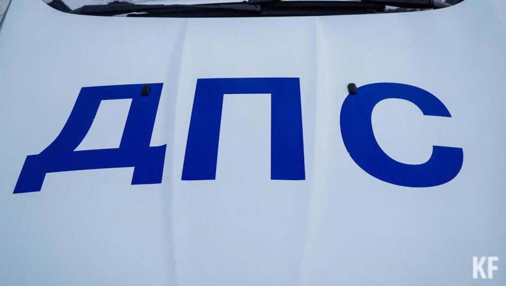 Из-за аварии из города образовалась гигантская пробка.