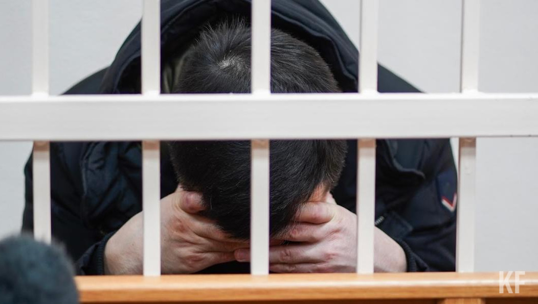 Все трое подверглись административному аресту.