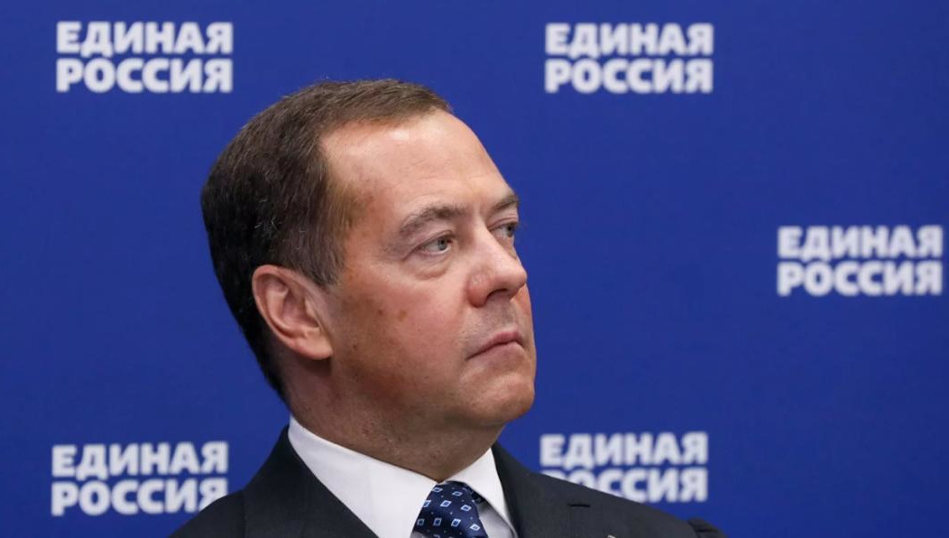 Среди прочих задач перед страной