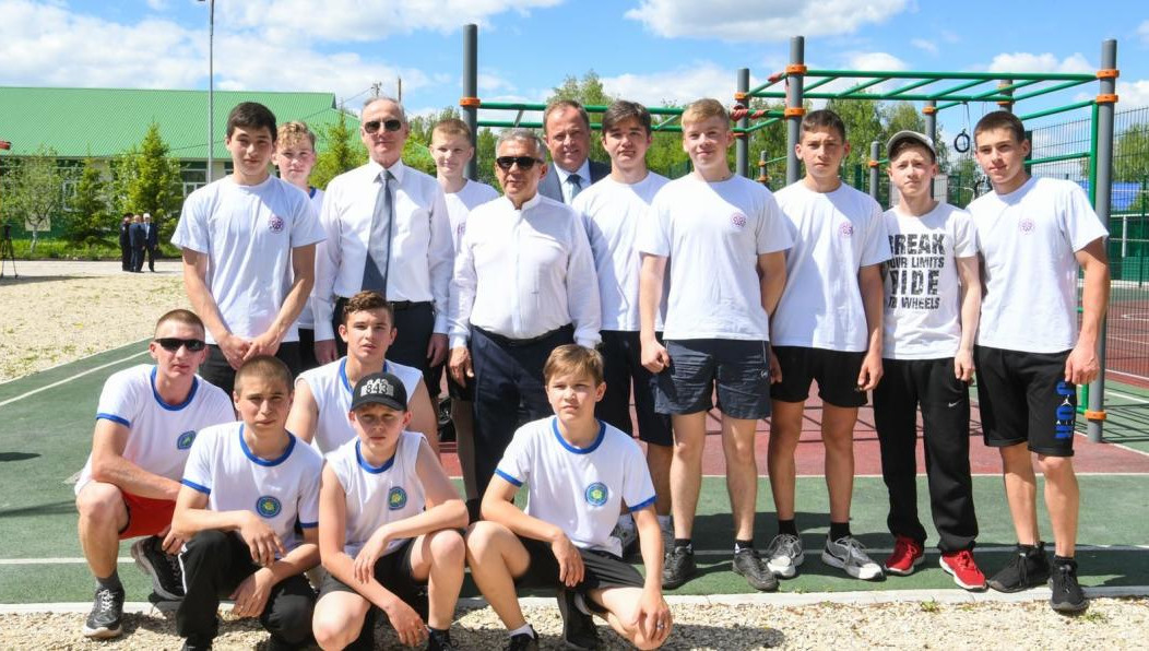 Объект построен на спонсорские средства.