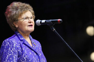 Женщины отдают предпочтение здравоохранению и социальной сфере