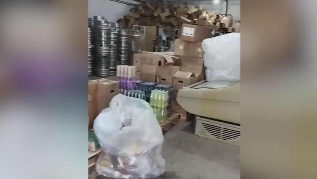 Правоохранители изъяли 4260 литров спиртного.