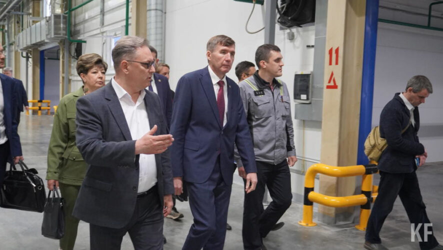Министр экономики Татарстана Мидхат Шагиахметов во время поездки в Челны оценил