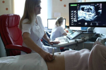 Регионы России начинают запрещать частным клиникам проводить процедуру прерывания беременности. В республике ряд медучреждений уже отозвали свои лицензии на проведение услуги аборта.