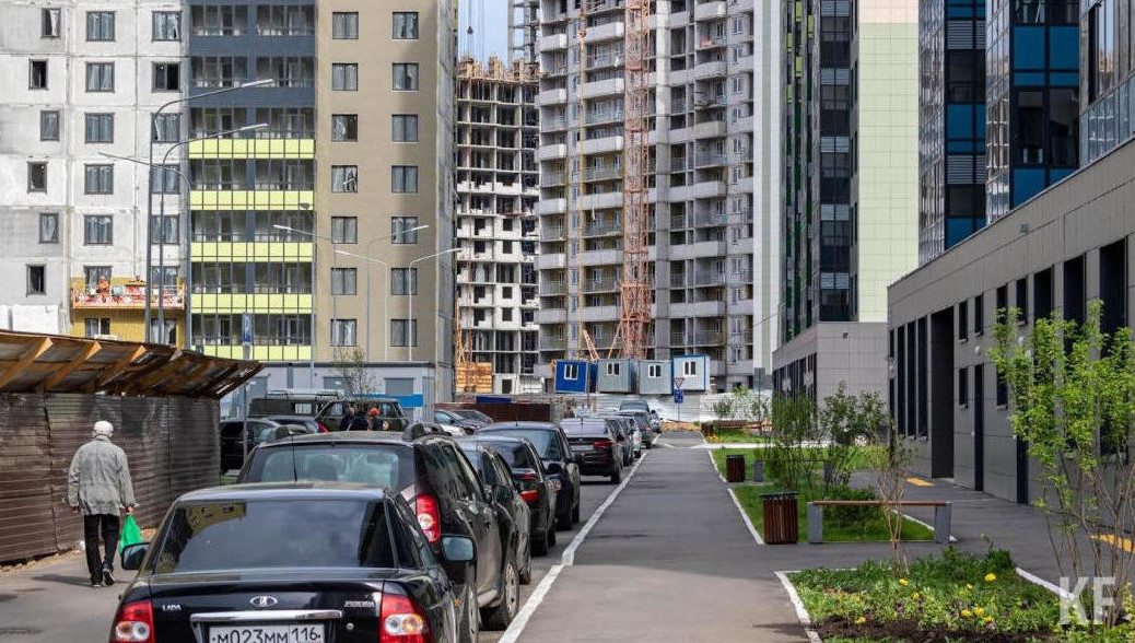 Это и приводит к нехватке образовательных учреждений