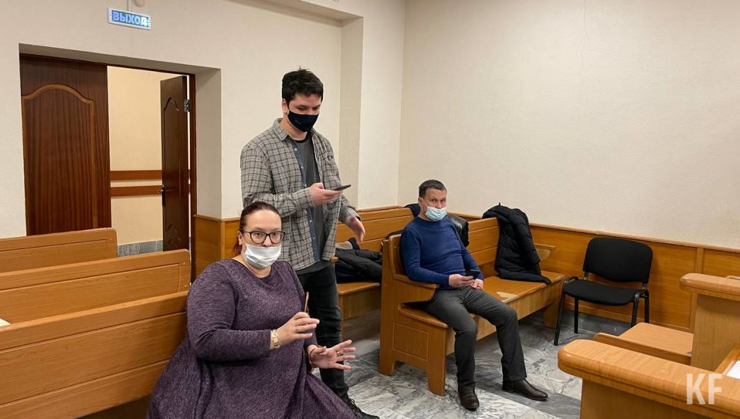 Около 10 человек пострадали от рук предполагаемых мошенников. Судебное расследование подходит к концу.