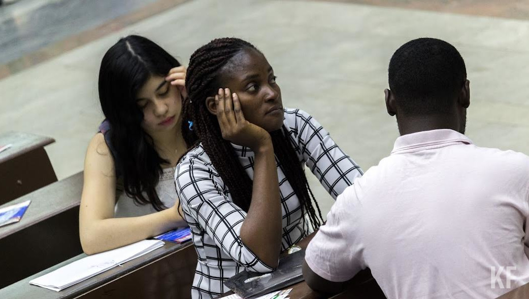 Эта услуга для них платная.