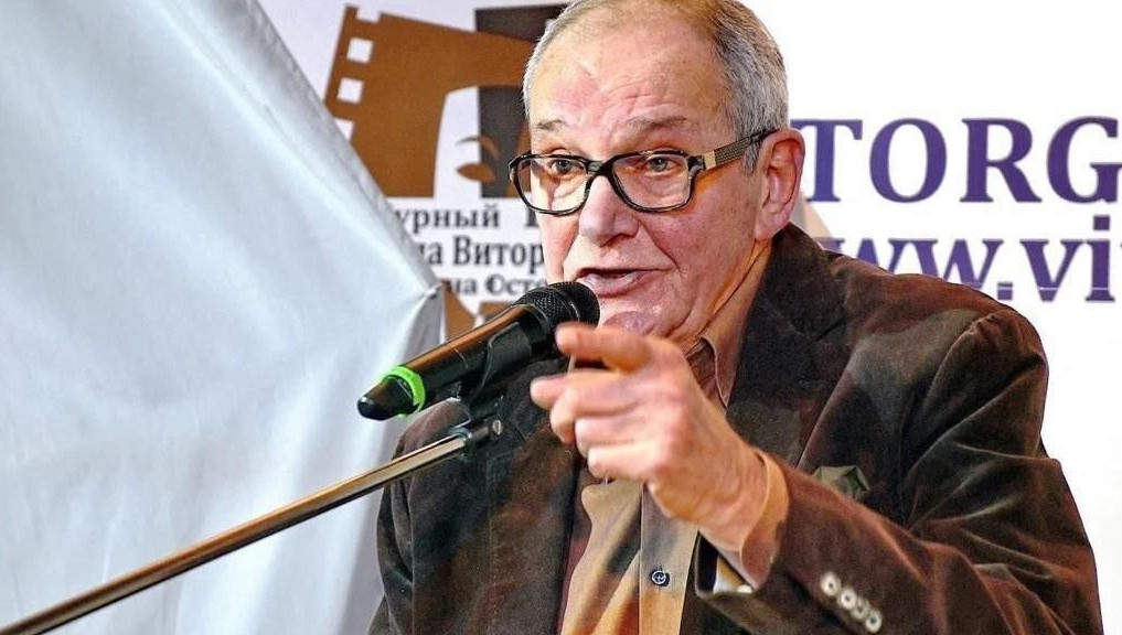 Также артист поучаствует в открытой дискуссии «Культурная идентичность малых городов».