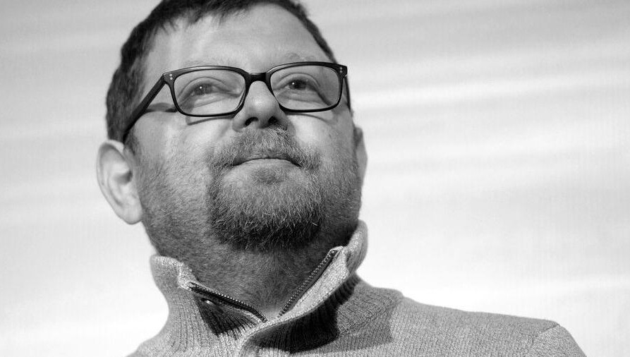 Причина смерти неизвестна.