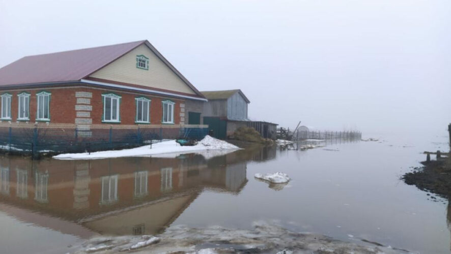 Татарское Танаево почти ежегодно страдает от подтапливания талыми водами.