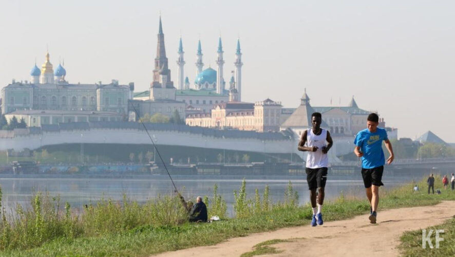 Основные симптомы солнечного удара - это ощущение жары