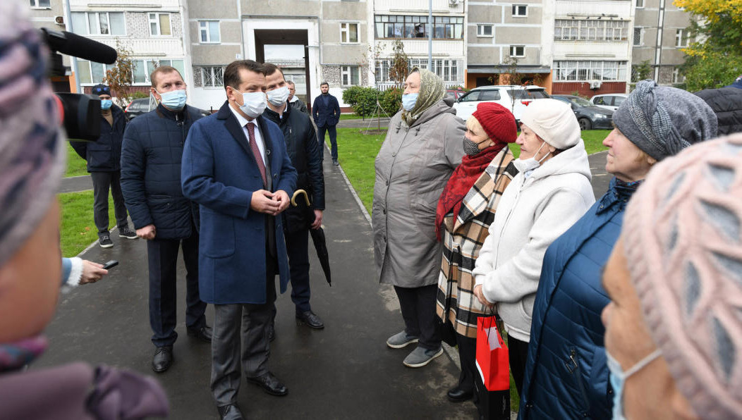 Ильсур Метшин встретился с местными жителями и выслушал их мнение по проделанной работе.