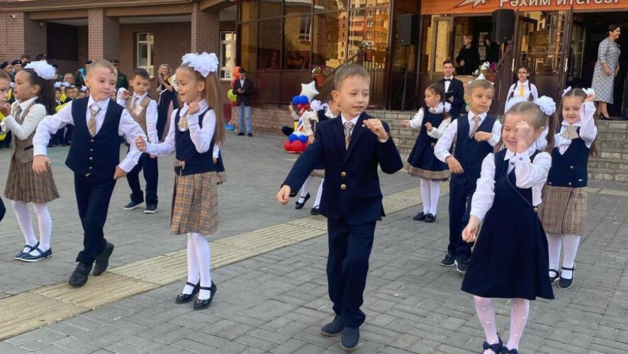 Школьникам Рустам Абдулхаков пожелать продуктивного учебного года