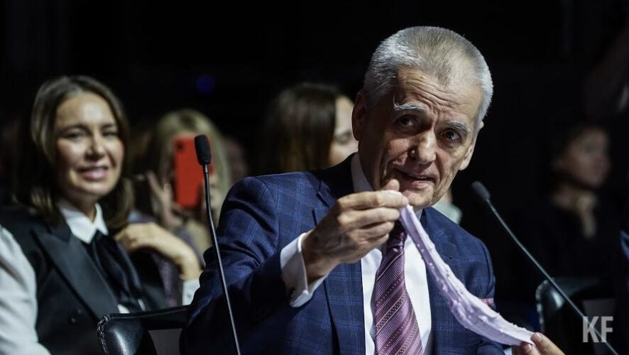 В рамках поездки он посетит объекты образовательного учреждения.