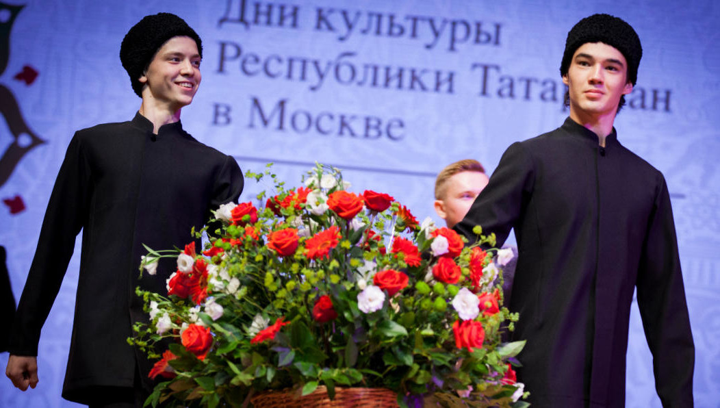 Торжественный вечер мастеров искусств посетил Рустам Минниханов.