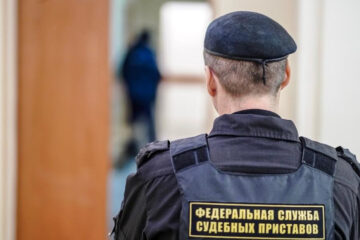 Мужчина не хотел оплачивать 15 тысяч рублей штрафа за нарушение антиковидных правил.