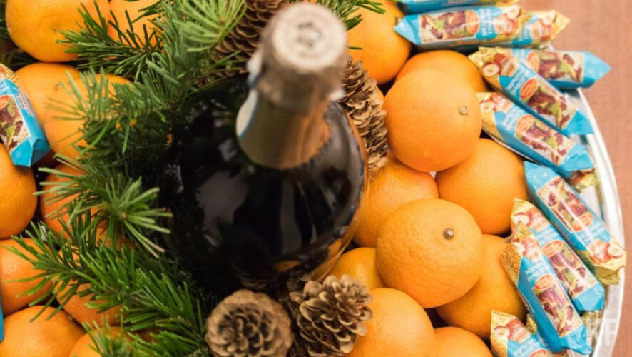 Надо завлечь ребенка подвижными и занимательными играми