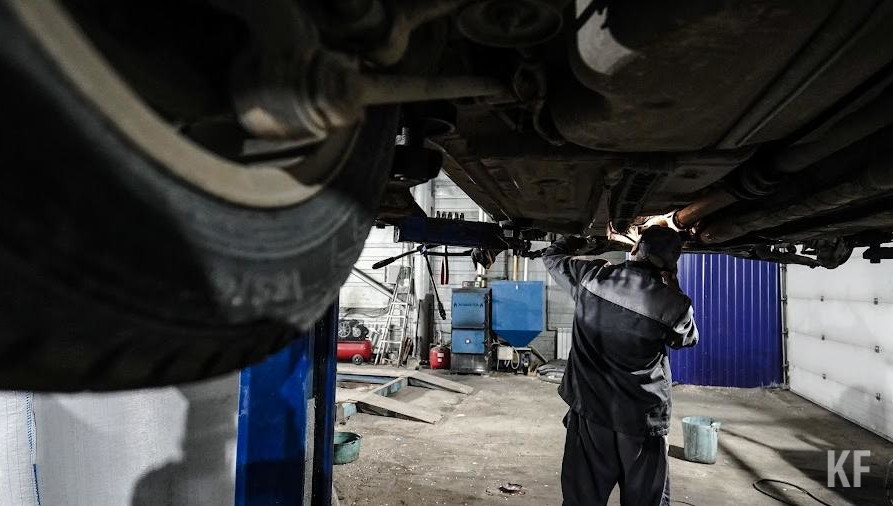 Также мошенники звонят в автосервис и говорят