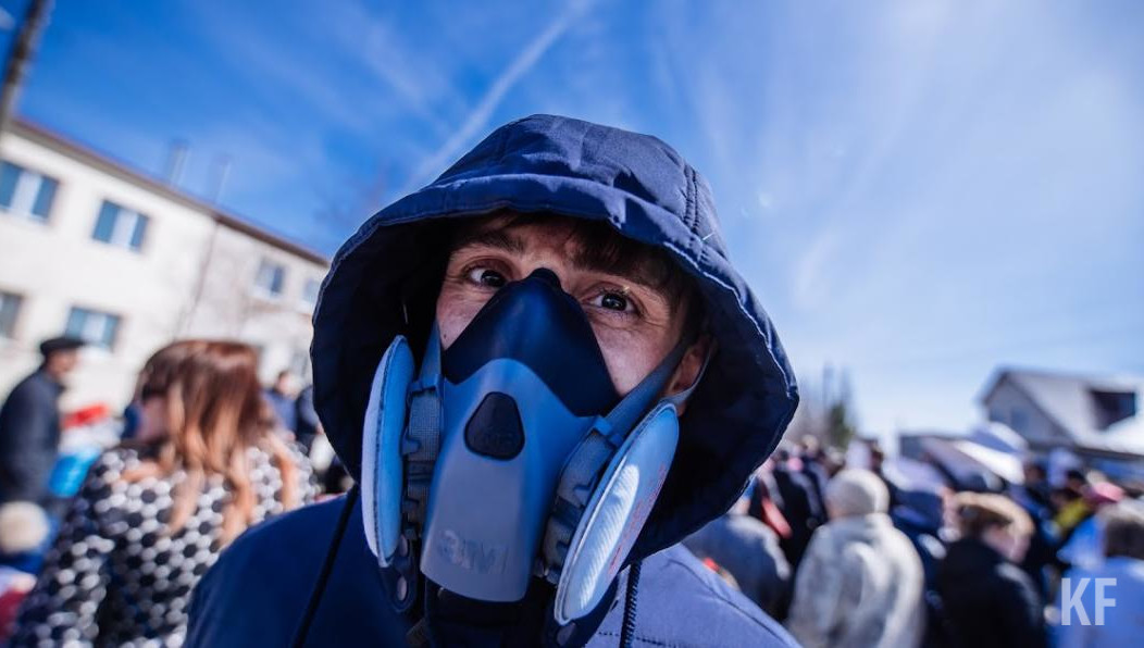 С одного предприятия доносится запах мертвечины