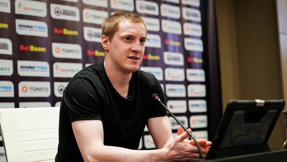 Форвард набрал свой 405-й бал в матче против «Автомобилиста».