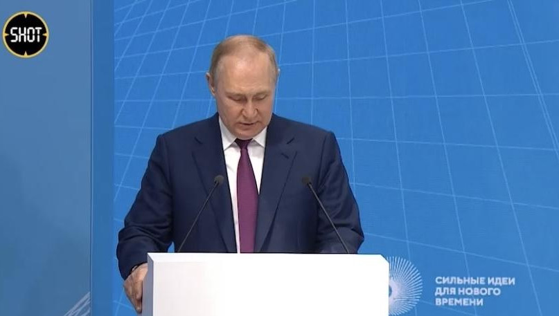 Соответствующее заявление президент России сделал на форуме АСИ «Сильные идеи для нового времени».