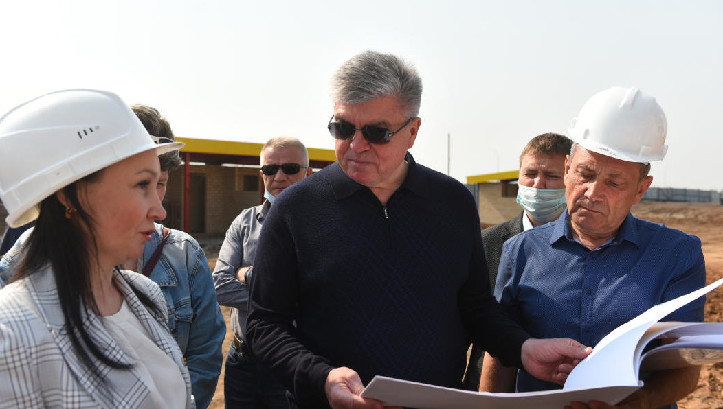 Градоначальник потерял позиции