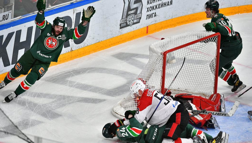 Зинэтула Билялетдинов взял реванш у «Авангарда» и готовится к главному противостоянию. В пятом матче серии казанцы снова выдали шикарный камбэк. Спортивный обозреватель KazanFirst делится счастьем.