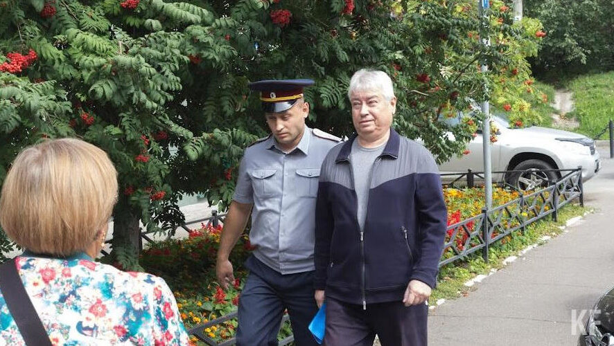 Суд технически не уложился в сроки подготовки решения: объём уголовного дела слишком большой.