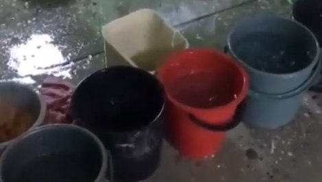 Потоп в учебном заведении продолжается уже три года подряд.