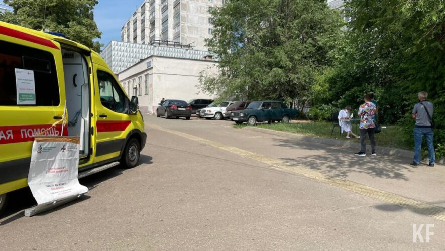 Прирост за сутки свыше девяти тысяч.