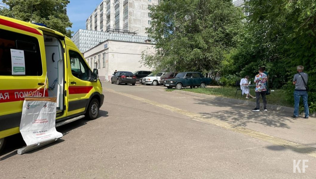 Прирост за сутки свыше девяти тысяч.