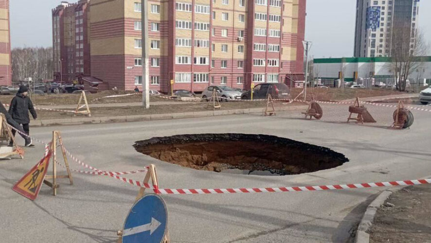 Водители&nbsp;объезжали участок через ЖК &laquo;Акварели&raquo;