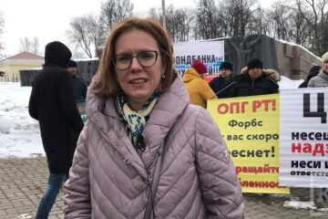 Обманутые вкладчики ТФБ и Интехбанка провели митинг в парке Петрова.
