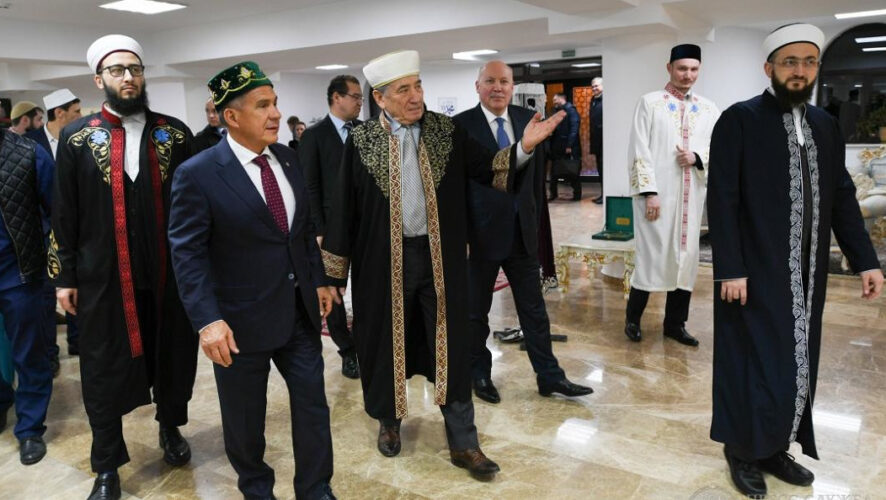 Камиль хазрат Самигуллин вместе с президентом республики побывали в Соборной мечети столицы Беларуси.
